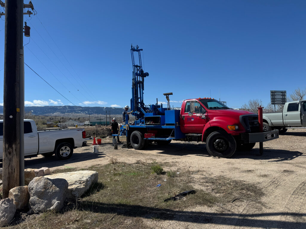 JB Drilling drill and employees at North Platte River